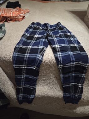 Old Navy Navy and Black Plaid Jogger Pants
